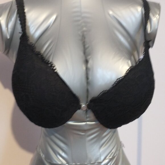 Bra - Picture 1 of 2